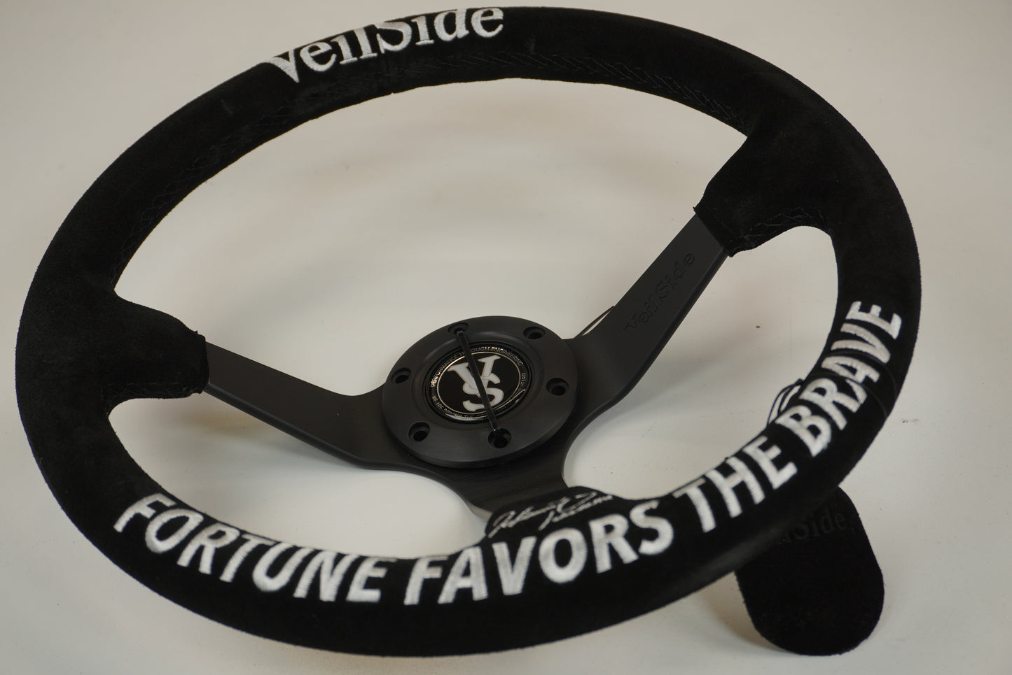 VeilSide DF-GT Steering Wheel - Black x White