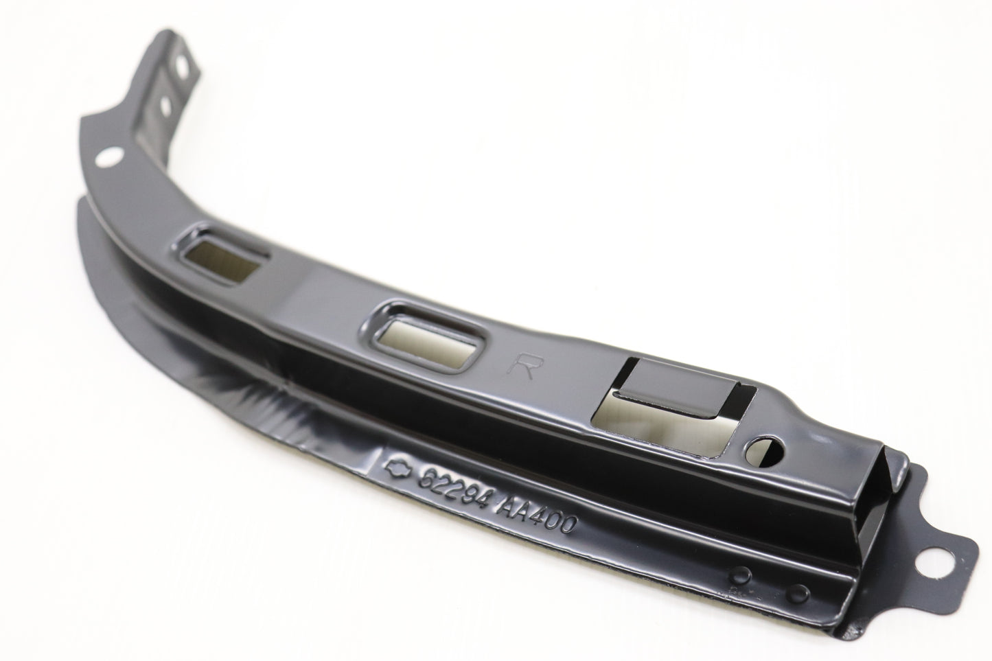 NISSAN Front Bumper Lower Retainer RHS - BNR34