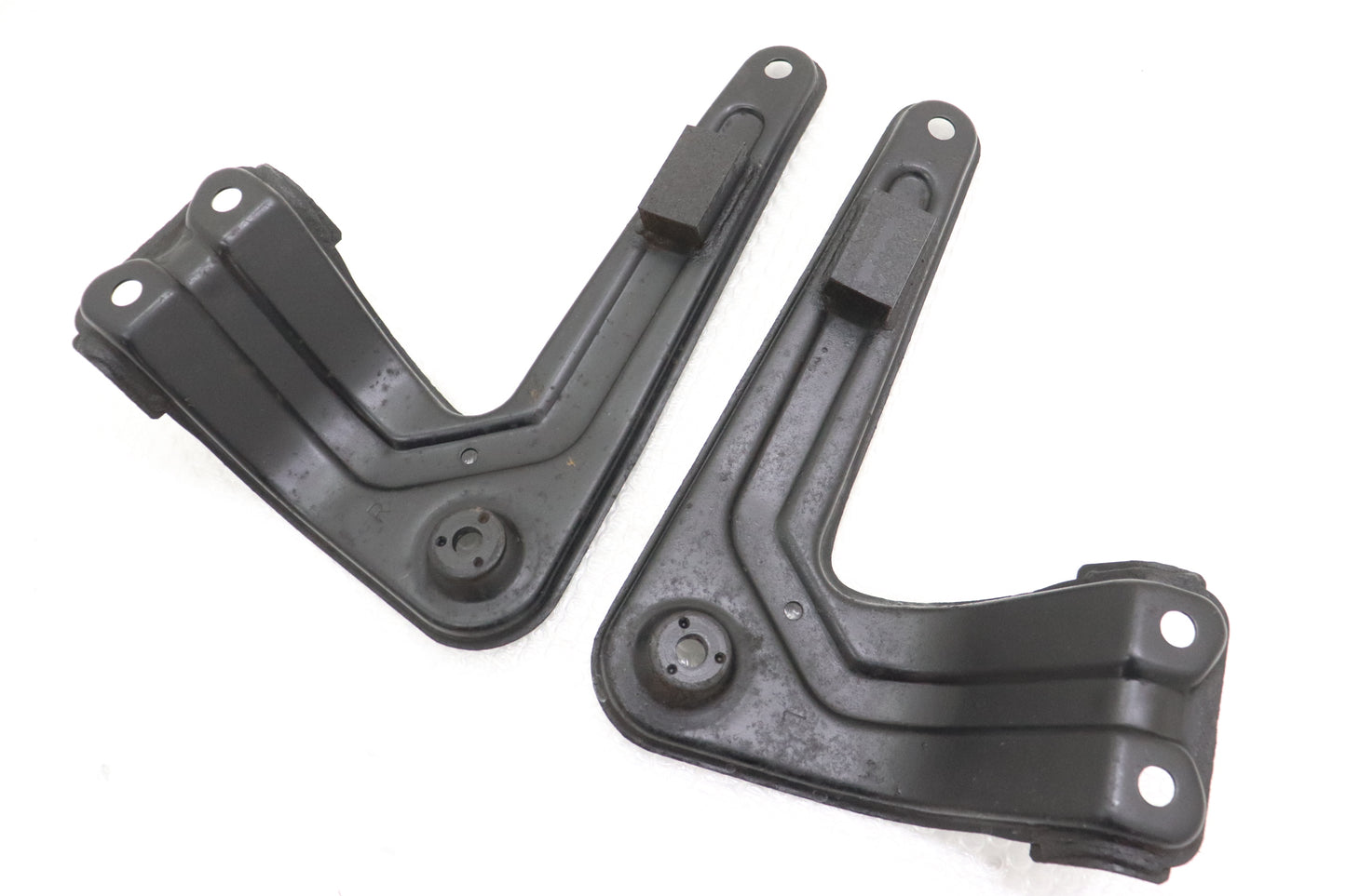 Used Rear Member Bracket - BNR32