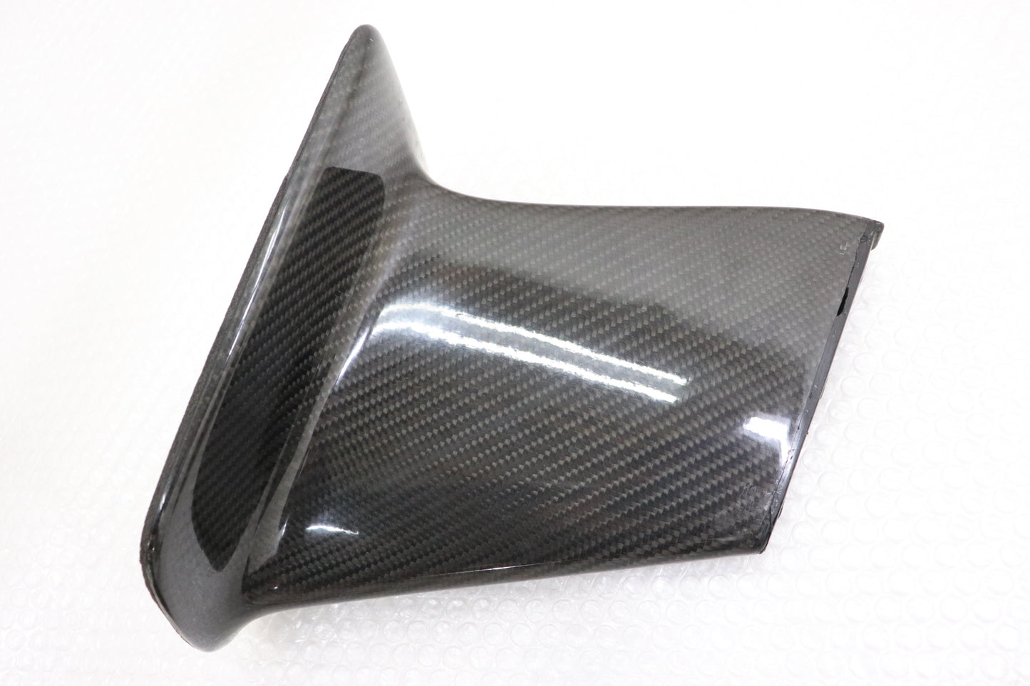 Used Aftermarket Carbon Rear Wing Stay - BNR34