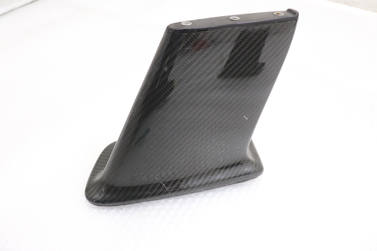 Used Aftermarket Carbon Rear Wing Stay - BNR34