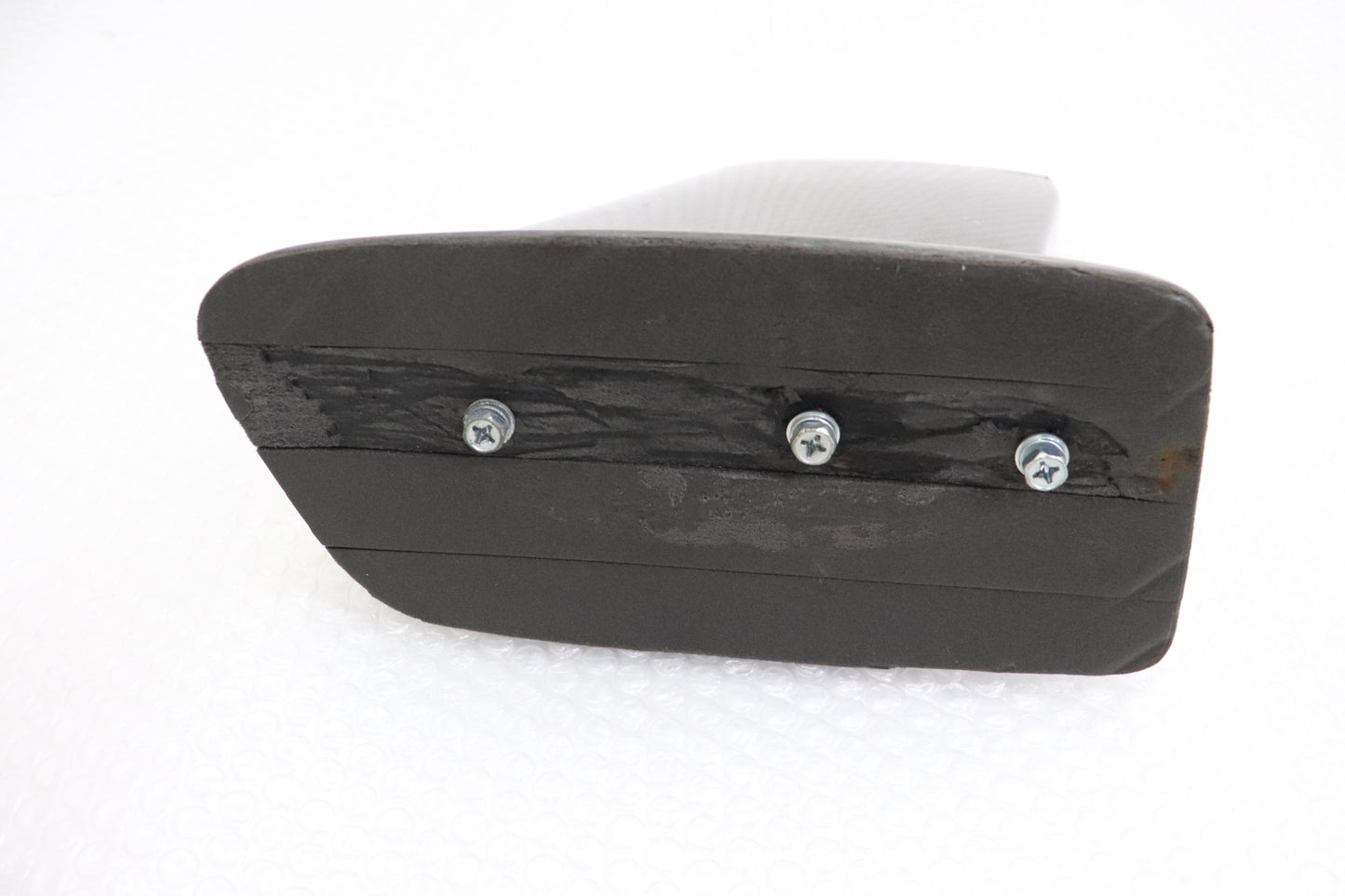 Used Aftermarket Carbon Rear Wing Stay - BNR34