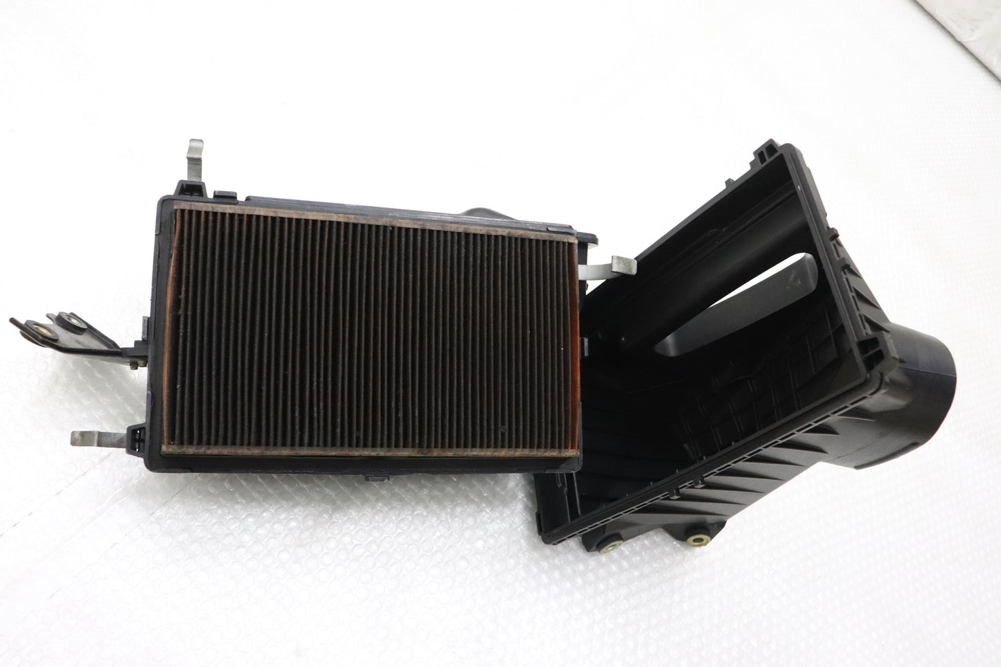 Used NISSAN Air Cleaner Box - BCNR33