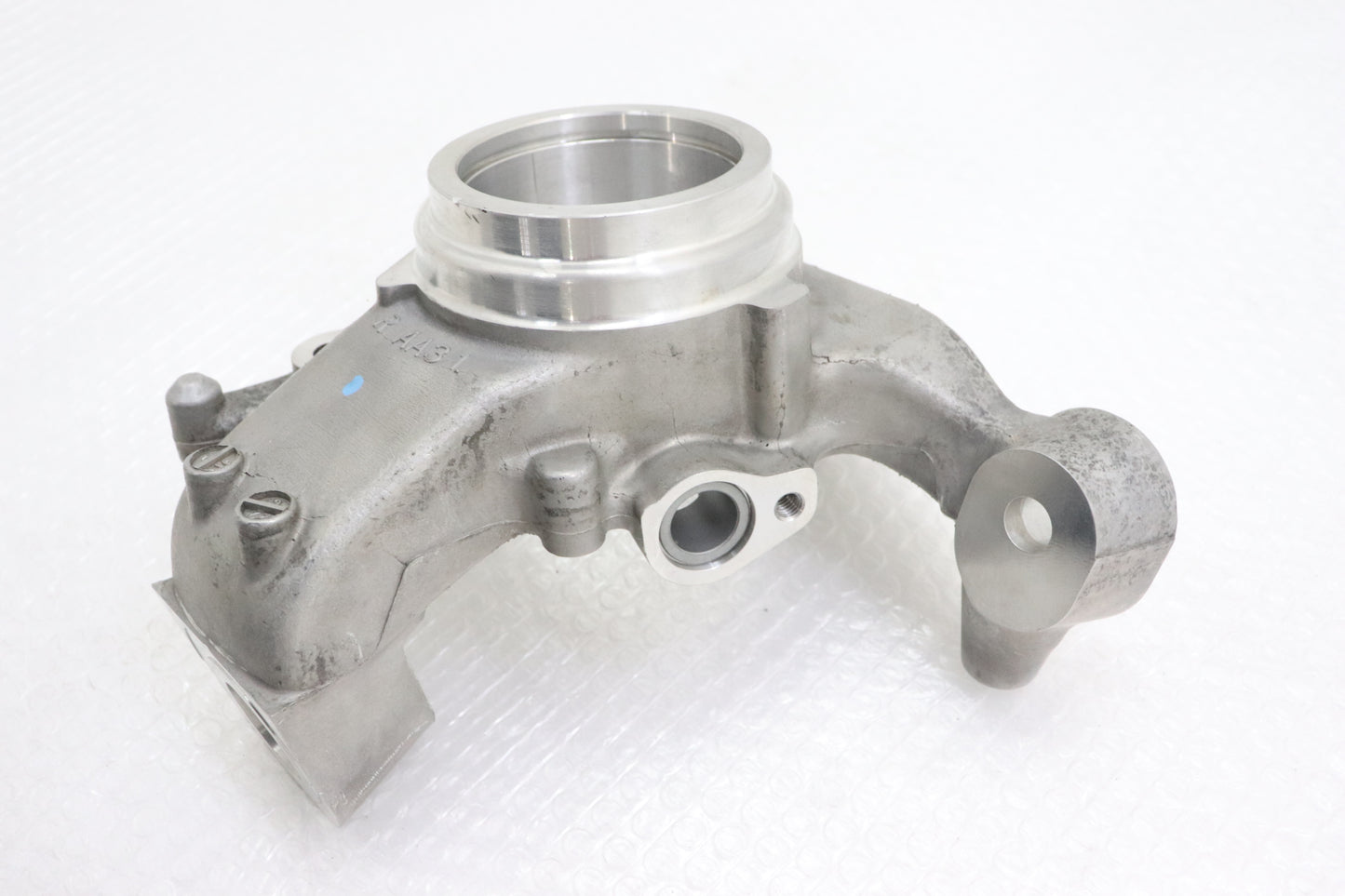 OUTLET NISSAN OEM Hub Knuckle RH Driver's Side - BNR34