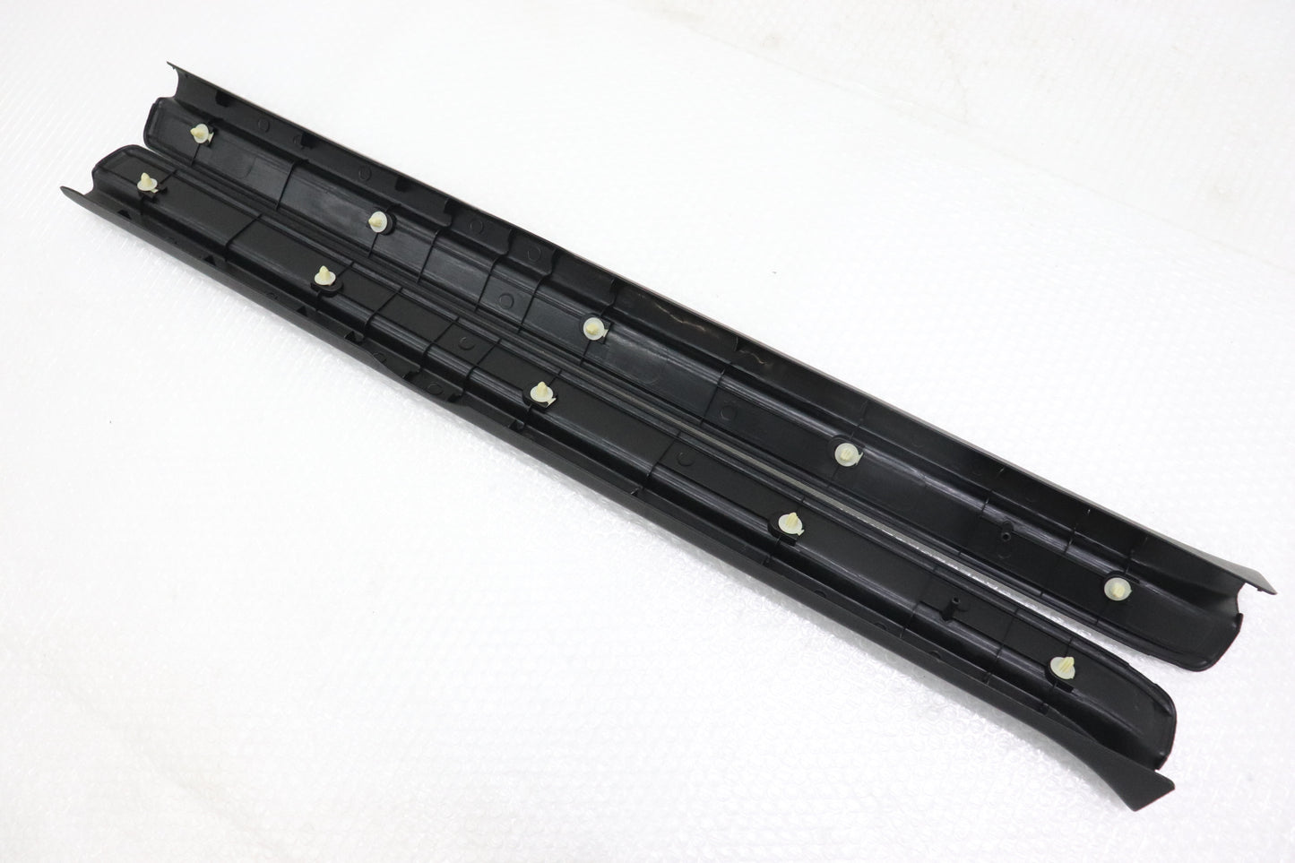 USED NISSAN OEM Kick Plate Set - BNR34