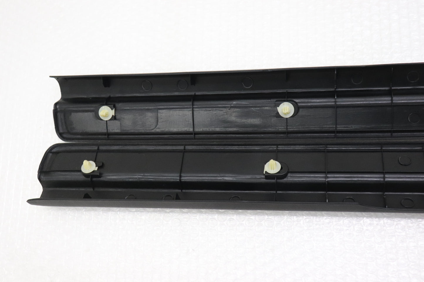 USED NISSAN OEM Kick Plate Set - BNR34