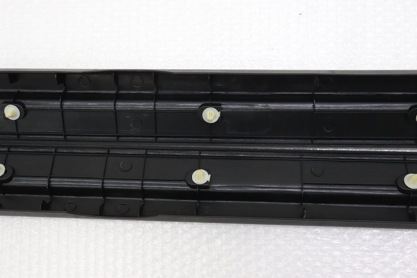 USED NISSAN OEM Kick Plate Set - BNR34