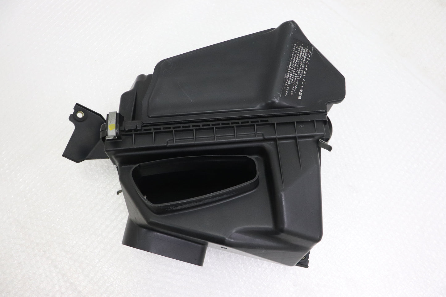 USED NISSAN OEM Air Cleaner Box - BNR34