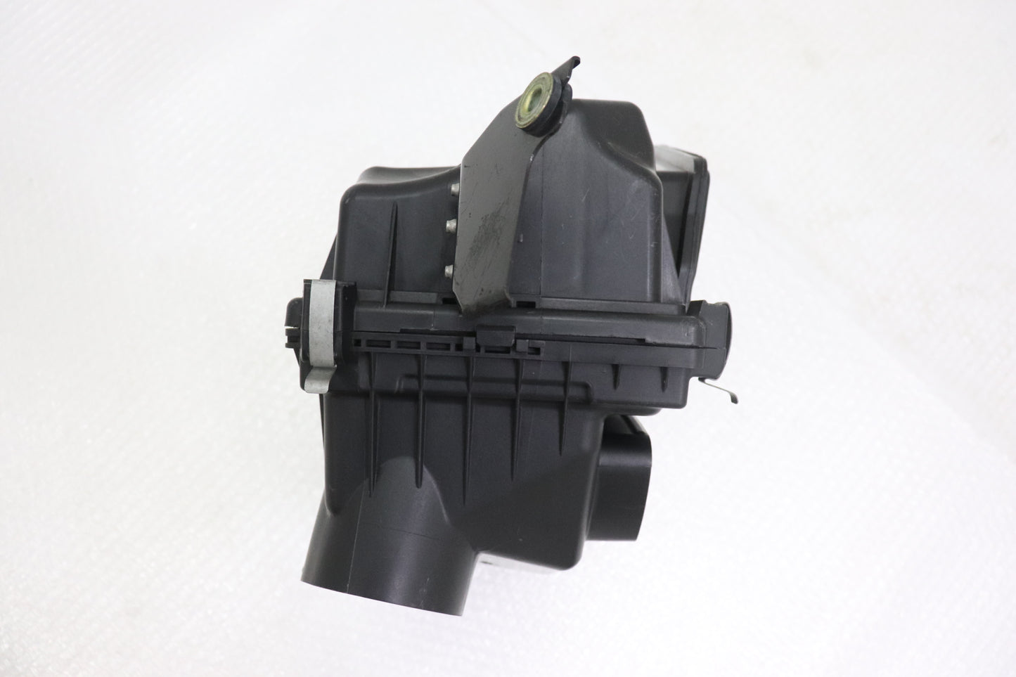USED NISSAN OEM Air Cleaner Box - BNR34