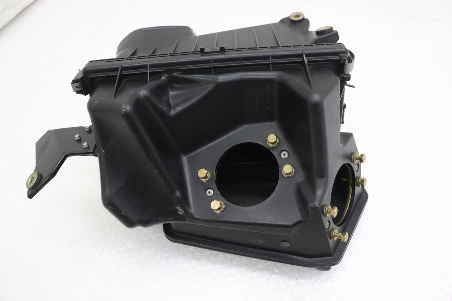 USED NISSAN OEM Air Cleaner Box - BNR34
