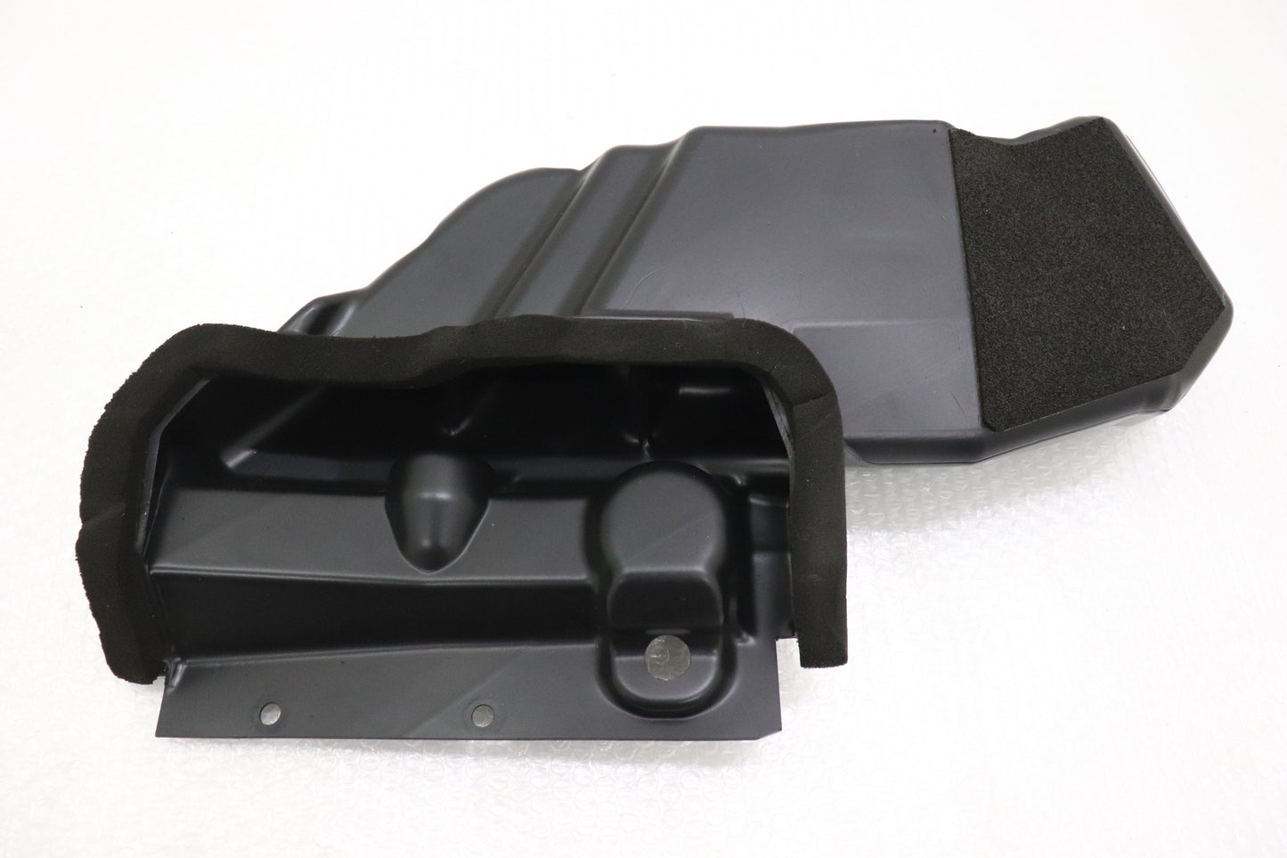 USED NISSAN OEM Air Cleaner Box - BNR34