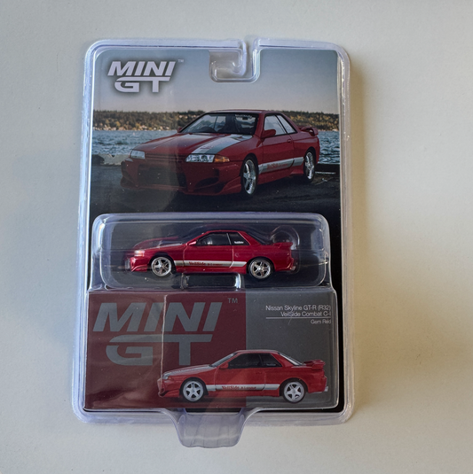 VeilSide MINI GT 1/64 Skyline GT-R R32 (Red)