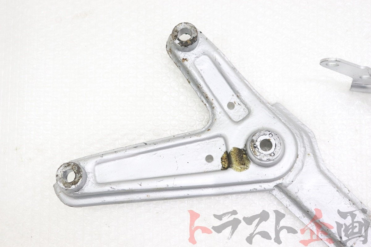 USED Triple Crossbar - BNR34