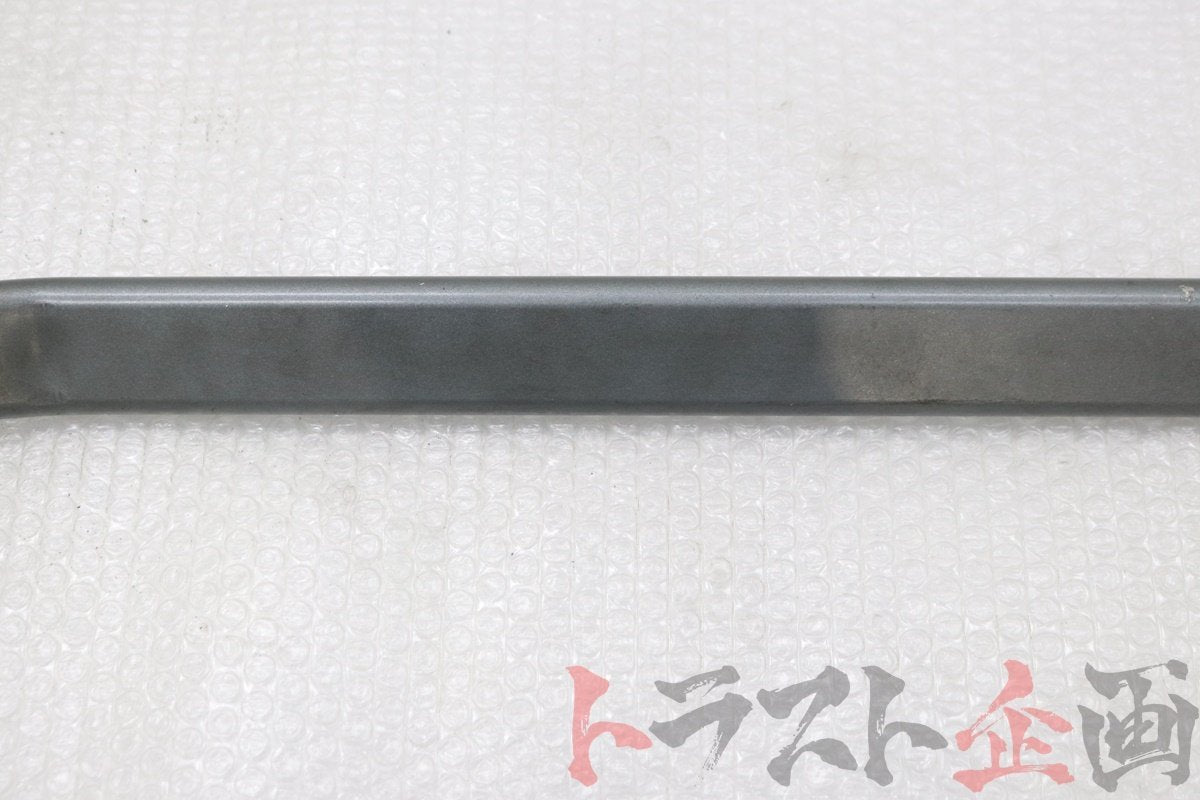 USED Old Logo NISMO Front Strut Tower Bar - BNR32