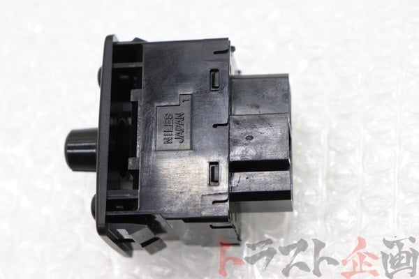 【USED】 NISSAN Door Mirror Switch - BCNR33