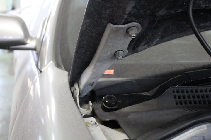 NISSAN Unpainted Hood Hinge Set - BCNR33