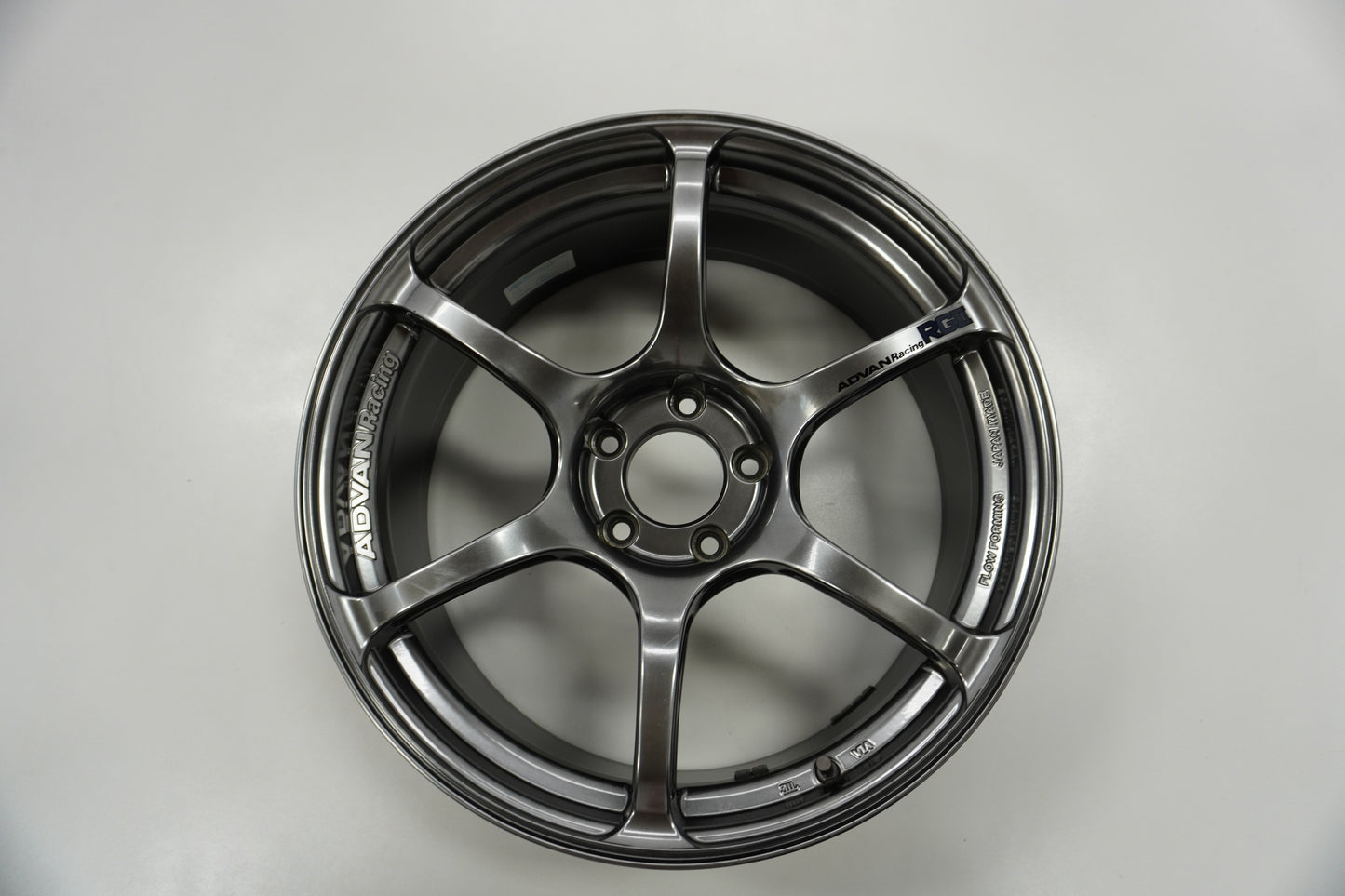 【USED】 YOKOHAMA ADVAN RACING RG3 4pcs Set 19x8.5J 19.9.5J