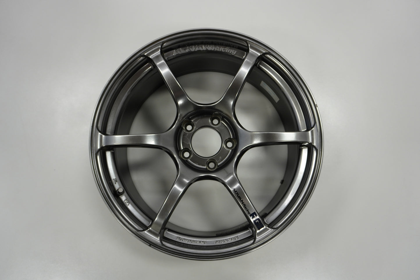 【USED】 YOKOHAMA ADVAN RACING RG3 4pcs Set 19x8.5J 19.9.5J