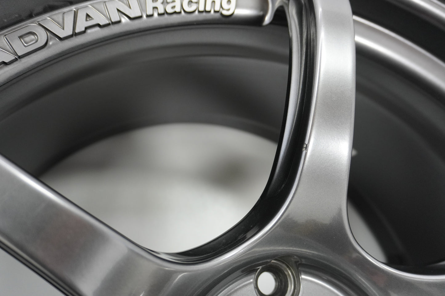 【USED】 YOKOHAMA ADVAN RACING RG3 4pcs Set 19x8.5J 19.9.5J