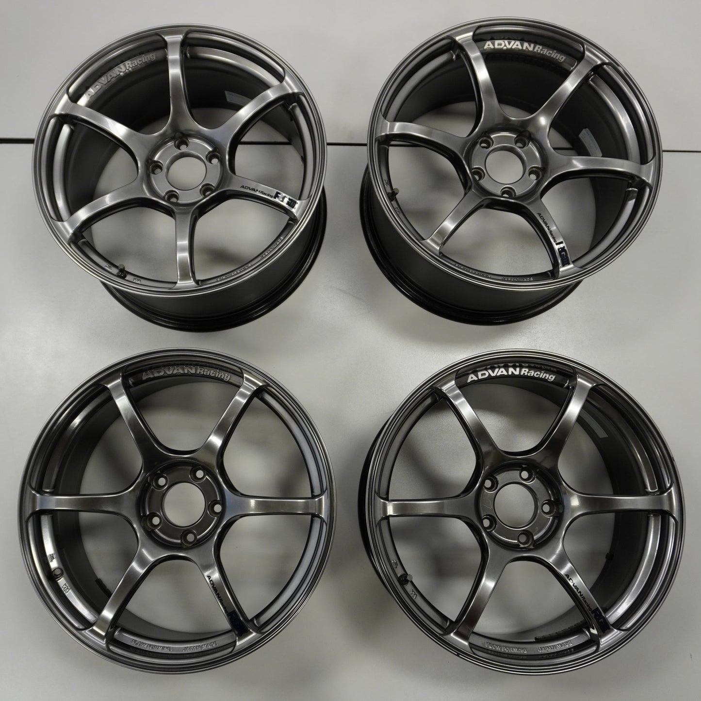 【USED】 YOKOHAMA ADVAN RACING RG3 4pcs Set 19x8.5J 19.9.5J