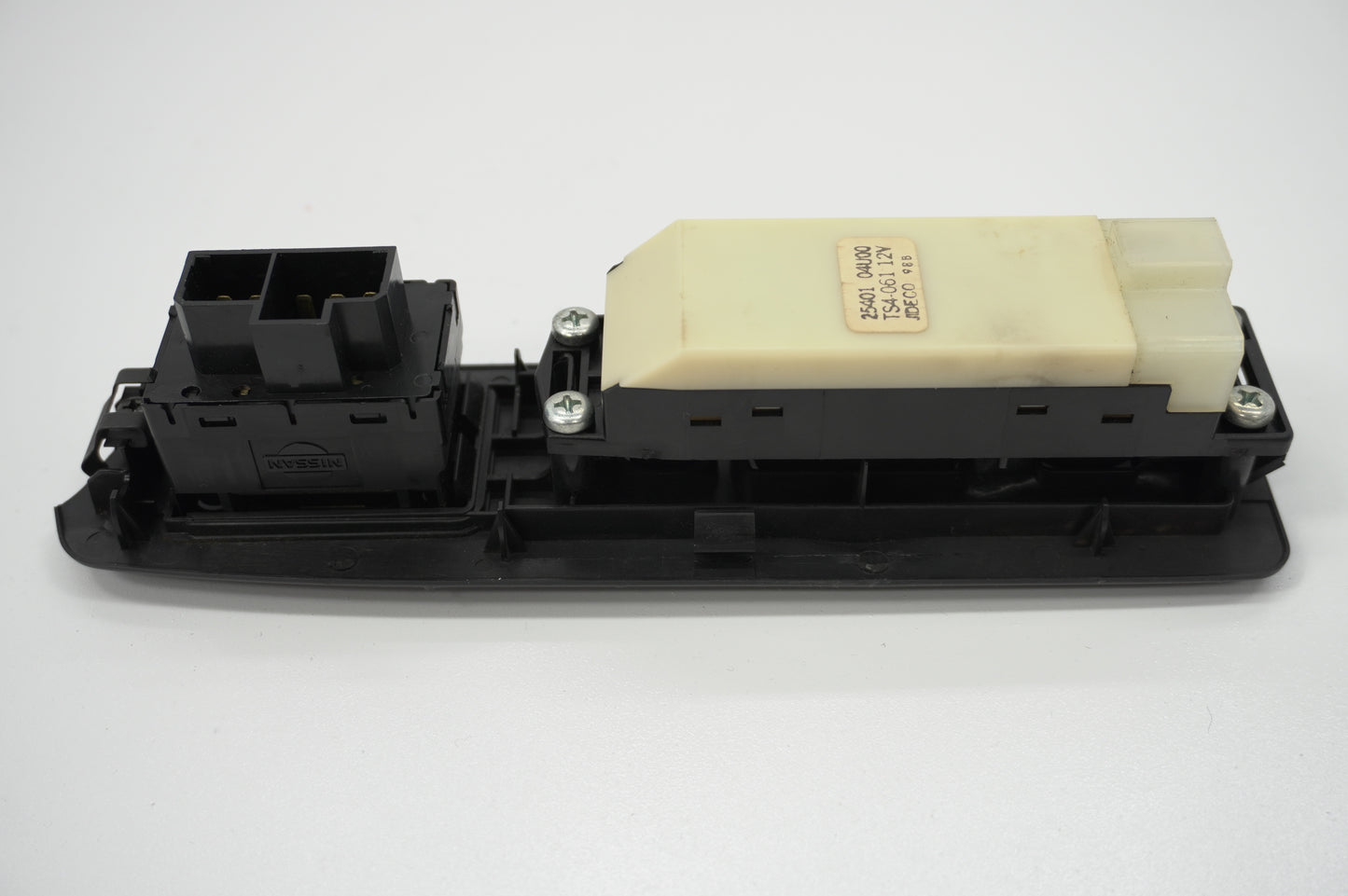 【USED】NISSAN Power Window Switch RHS - BNR32 Early Model
