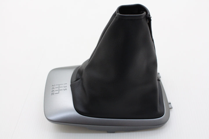 NISSAN Shift Boot Console - S15 1999/01