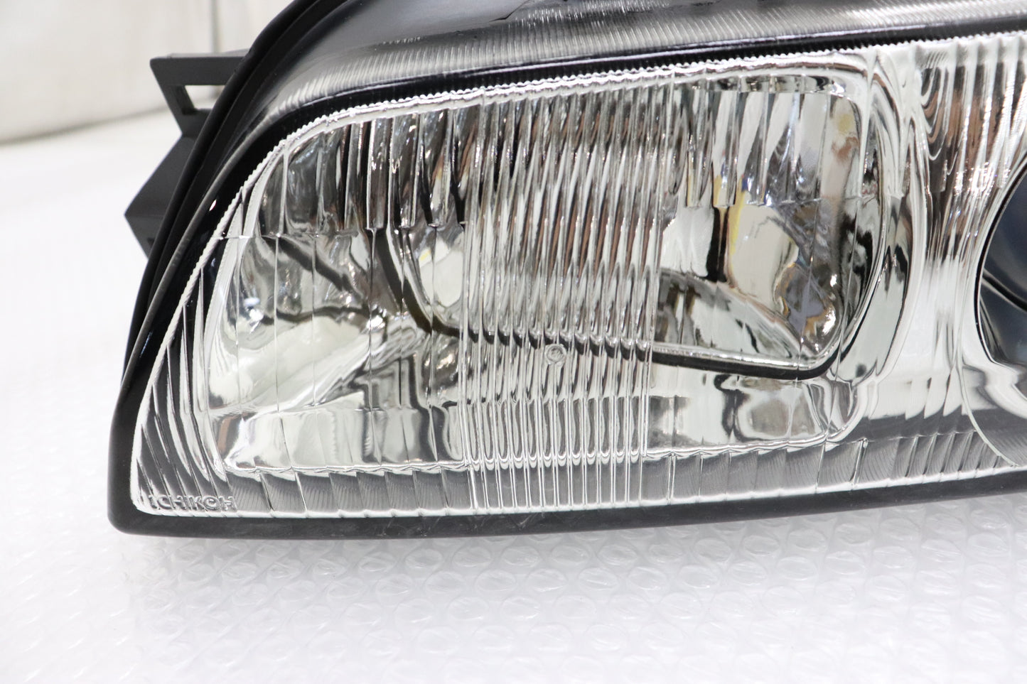 【USED】 NISSAN Headlight LHS Projector Type - BNR32 Early Model