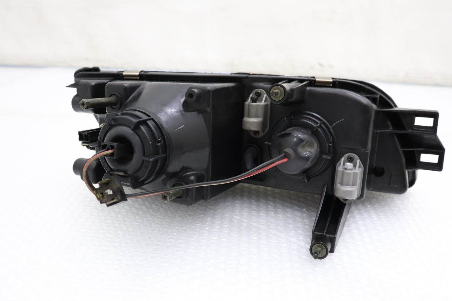 【USED】 NISSAN Headlight LHS Projector Type - BNR32 Early Model