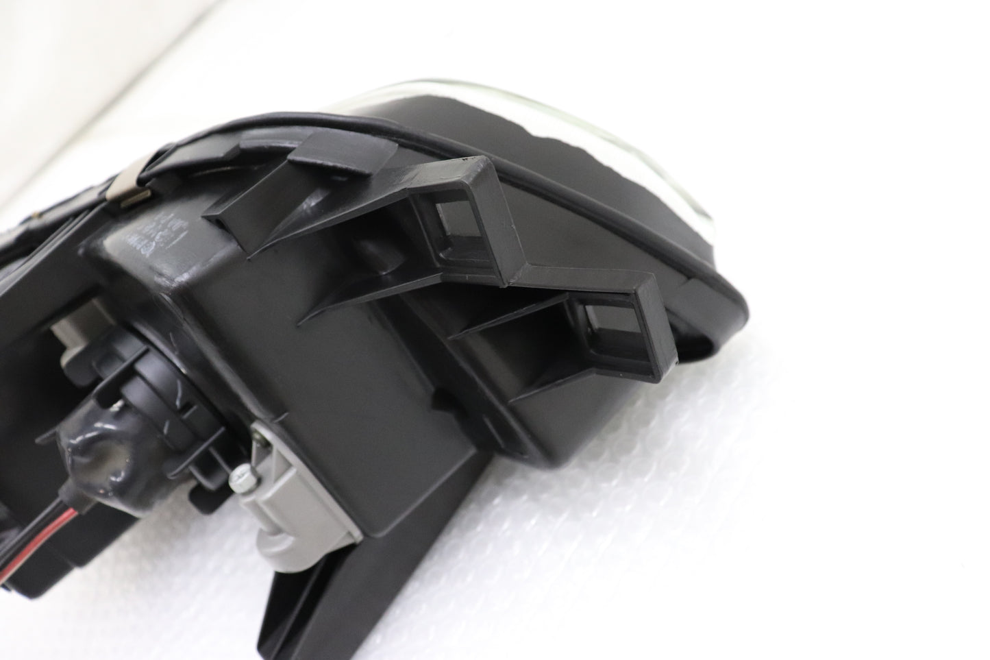【USED】 NISSAN Headlight LHS Projector Type - BNR32 Early Model