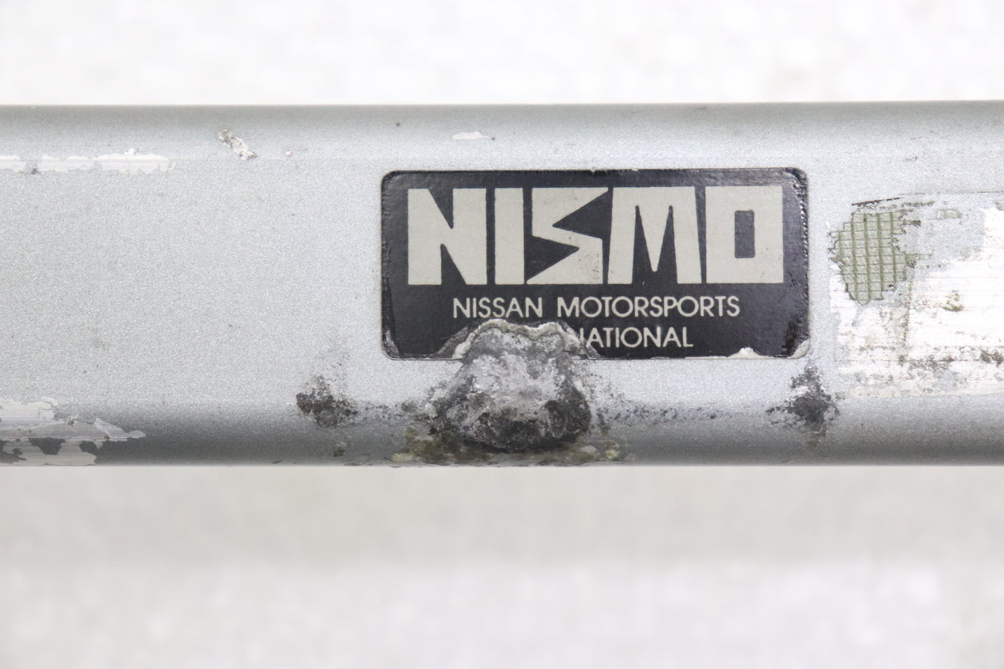 【USED】 NISMO Old Logo Front Strut Tower Bar - HCR32