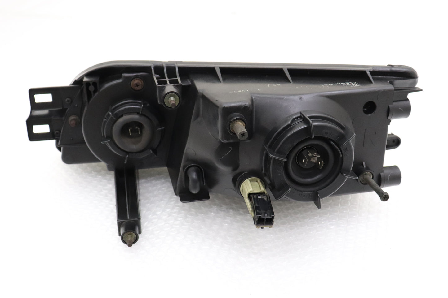 【USED】 NISSAN Headlight RHS N1 - BNR32