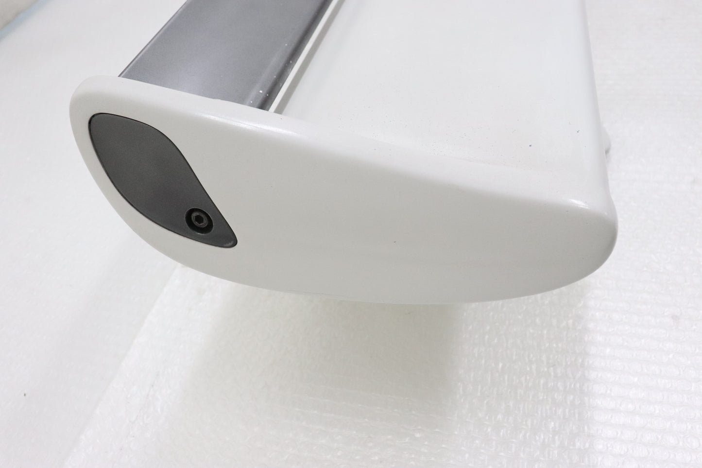 【USED】 NISSAN Rear Spoiler - BNR34