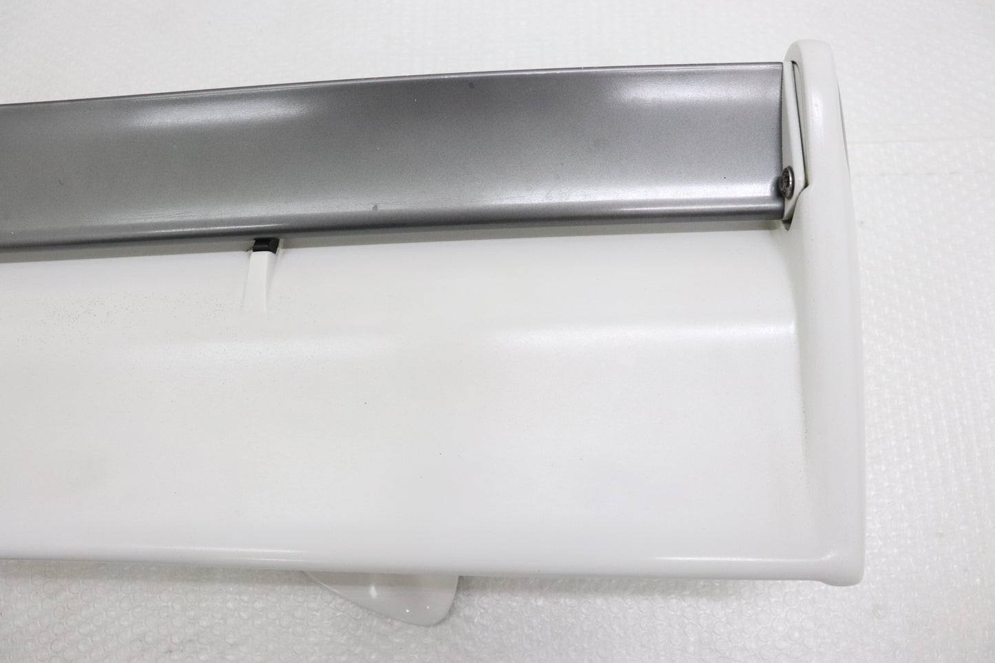 【USED】 NISSAN Rear Spoiler - BNR34