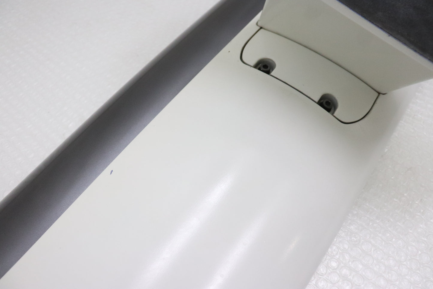 【USED】 NISSAN Rear Spoiler - BNR34