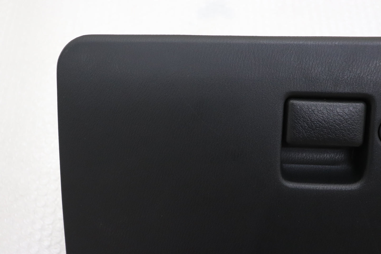 【USED】NISSAN Glove Box Lid - BCNR33