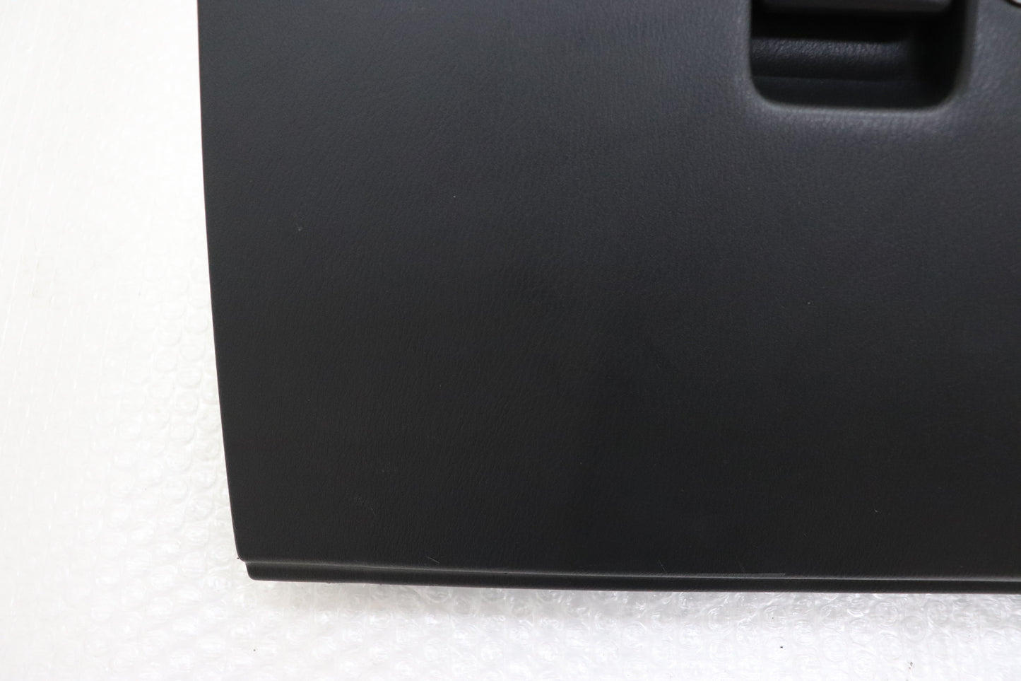 【USED】NISSAN Glove Box Lid - BCNR33