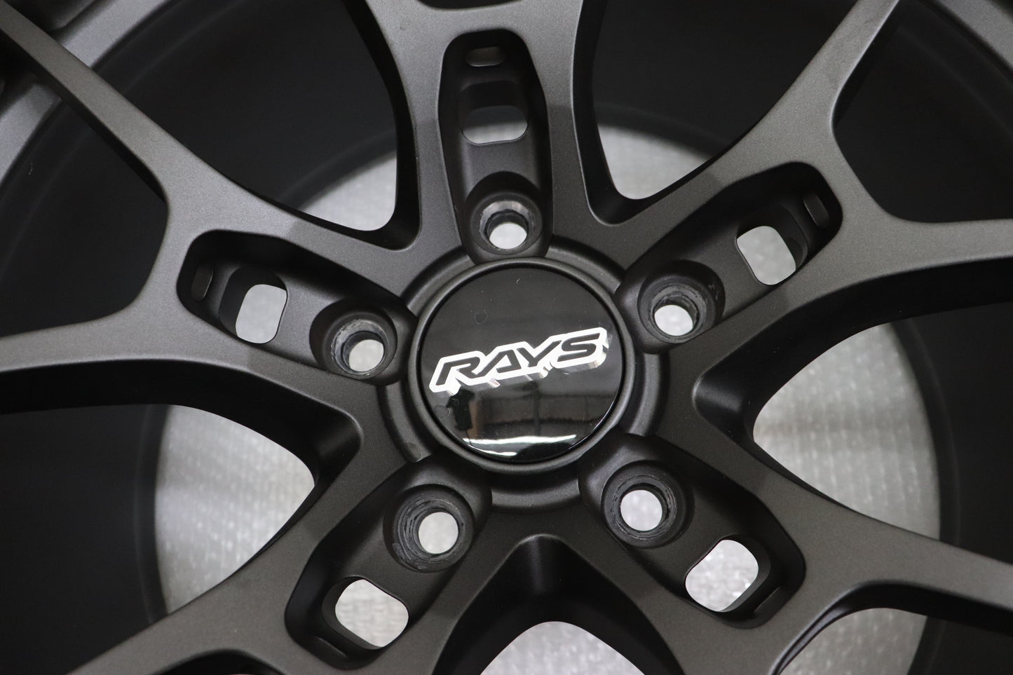 【USED】 Rays Volk Racing G025 18×9.5J 45 5H/PCD120 4 Pcs Set
