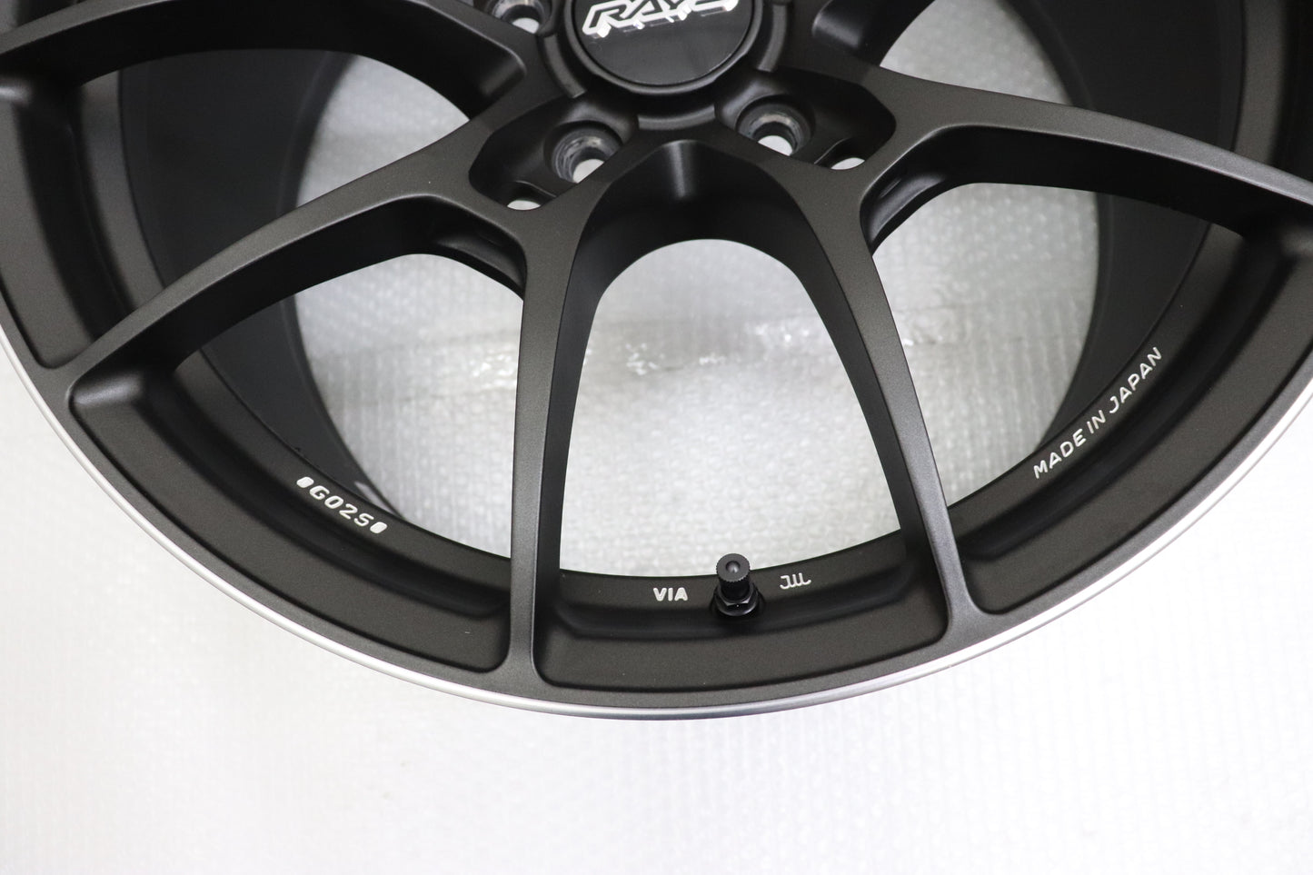 【USED】 Rays Volk Racing G025 18×9.5J 45 5H/PCD120 4 Pcs Set