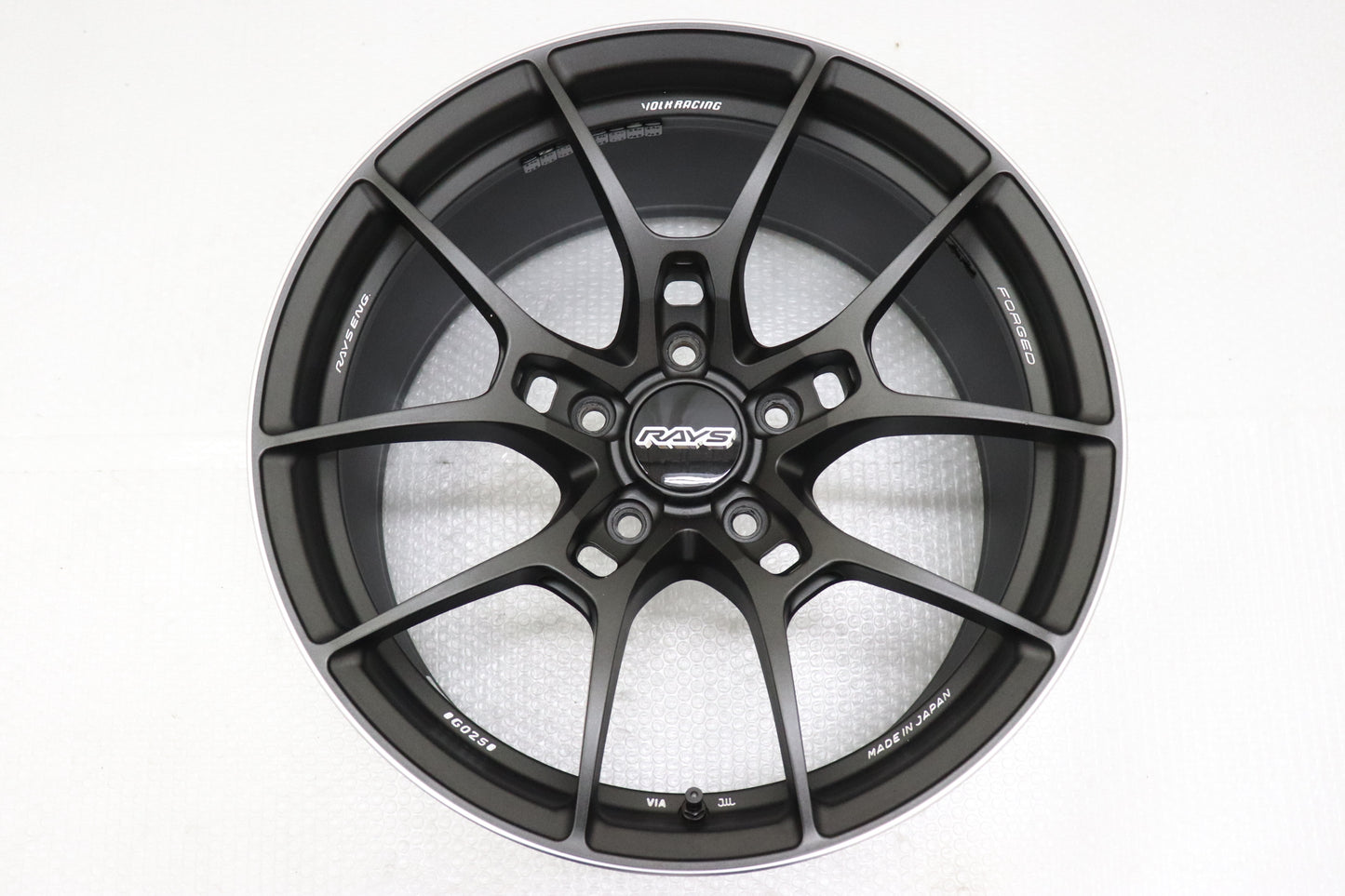 【USED】 Rays Volk Racing G025 18×9.5J 45 5H/PCD120 4 Pcs Set