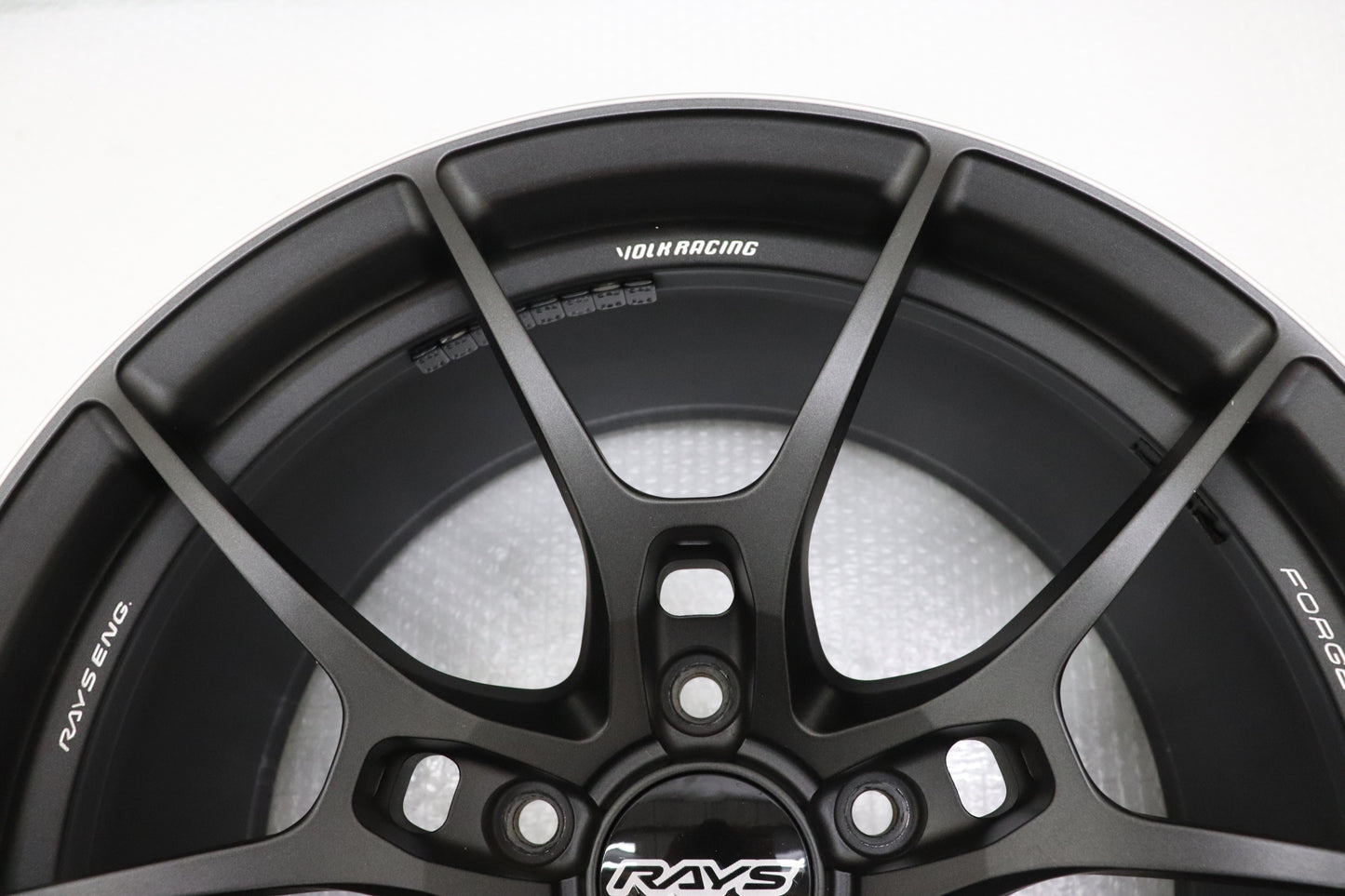 【USED】 Rays Volk Racing G025 18×9.5J 45 5H/PCD120 4 Pcs Set