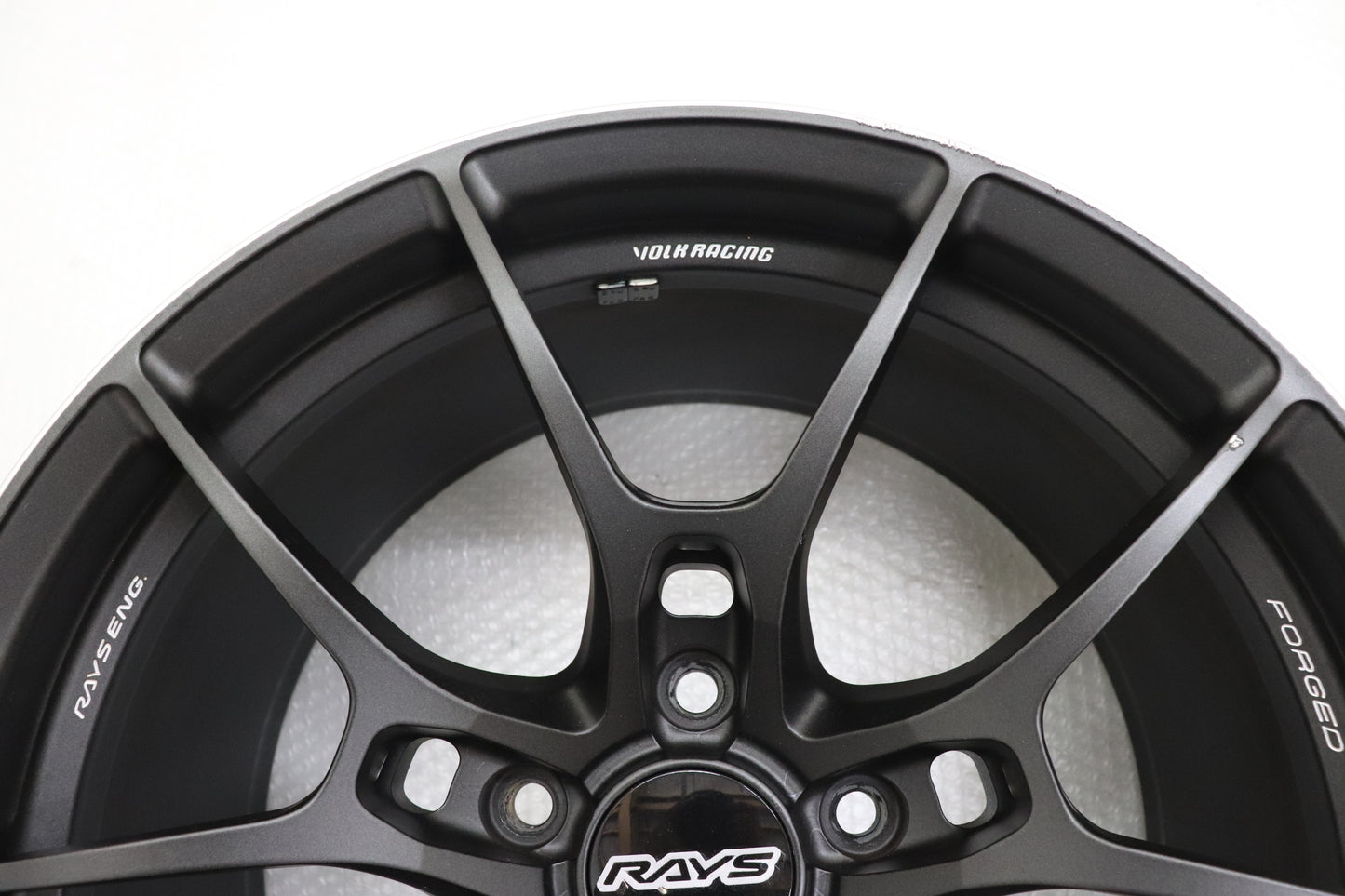 【USED】 Rays Volk Racing G025 18×9.5J 45 5H/PCD120 4 Pcs Set