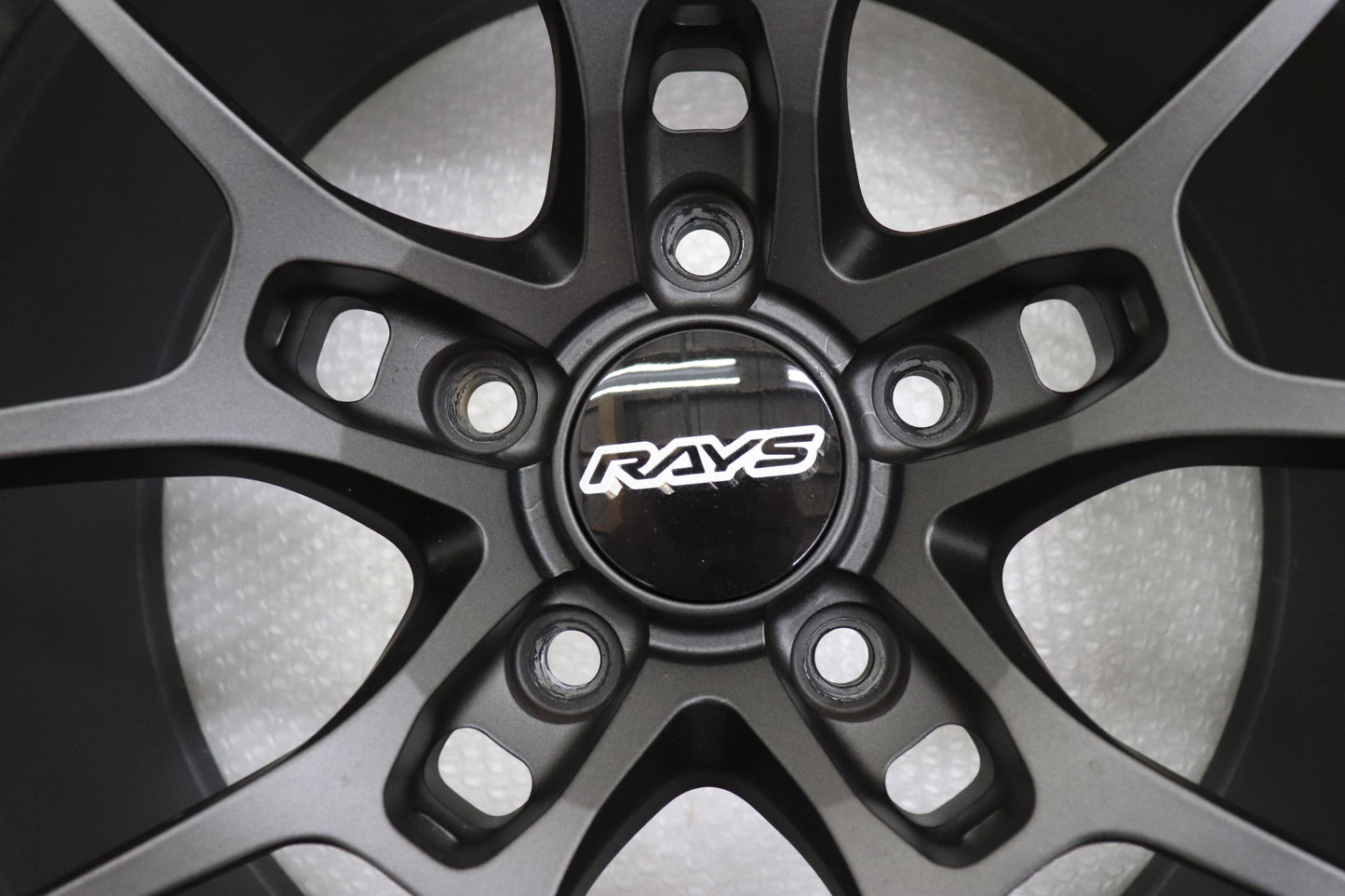 【USED】 Rays Volk Racing G025 18×9.5J 45 5H/PCD120 4 Pcs Set