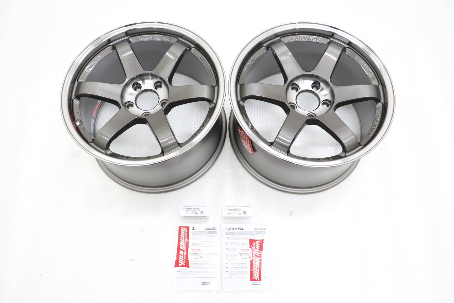 UN-USED RAYS Volk Racing TE37SL 18x10J+45 5H/PCD114.3 2pcs Set