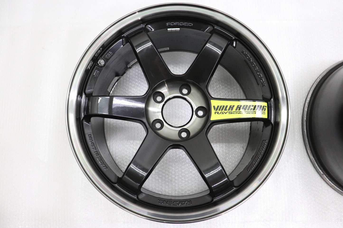 USED RAYS Volk Racing TE37SL 18x10J+45 5H/PCD114.3 2pcs Set
