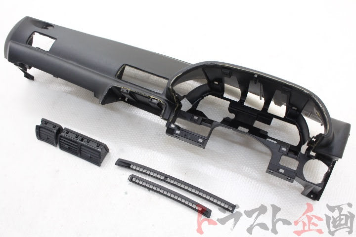【USED】NISSAN Dashboard Defroster AC Vent Set - BNR32