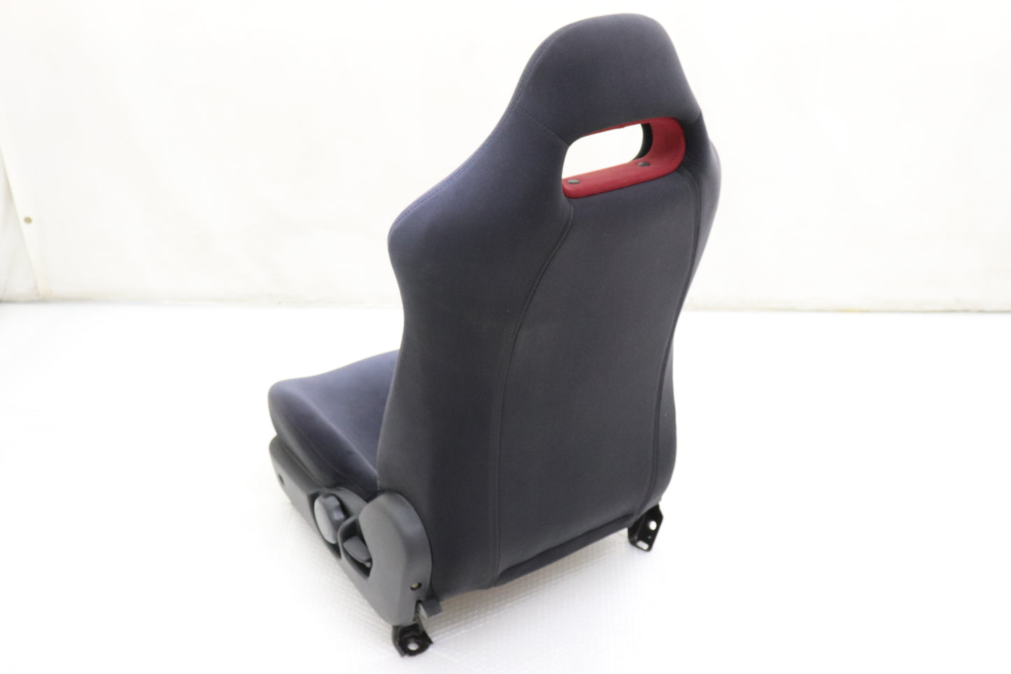 【USED】 NISSAN Front Seat LHS - BCNR33 Late Model