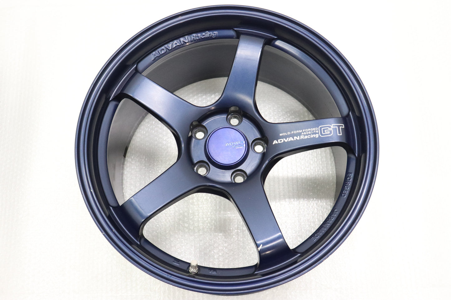 USED YOKOHAMA ADVAN Racing GT 18x9.5J+45 5H/PCD114.3 2pcs Set