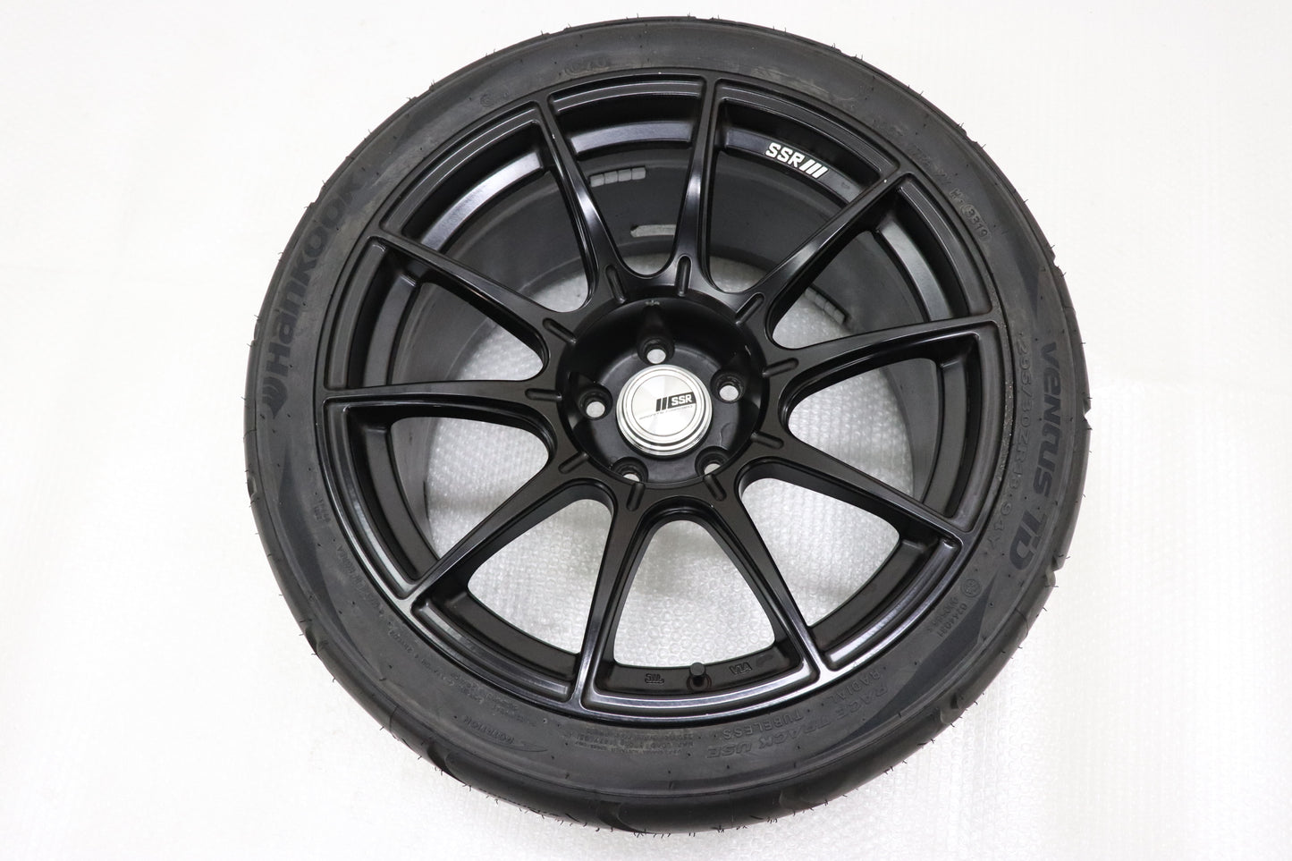 USED SPEED STAR SSR GTX01 18x10.5J+15 5H/PCD114.3 with New Tires 4pcs Set