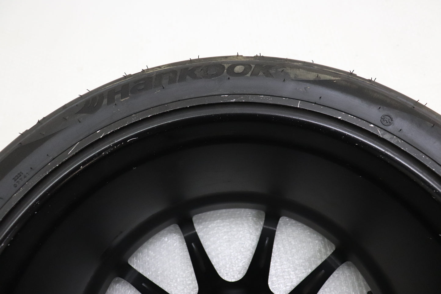 USED SPEED STAR SSR GTX01 18x10.5J+15 5H/PCD114.3 with New Tires 4pcs Set