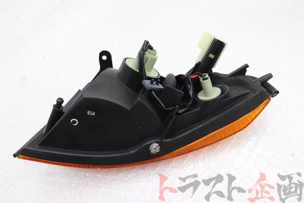 【UN-USED】 NISSAN Front Indicator RHS - BNR32